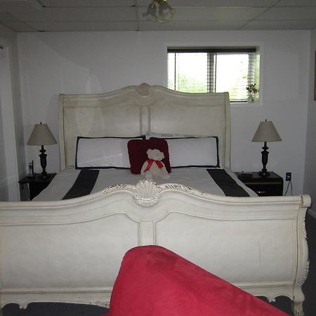 Casey'S Bed & Breakfast 화이트호스 객실 사진