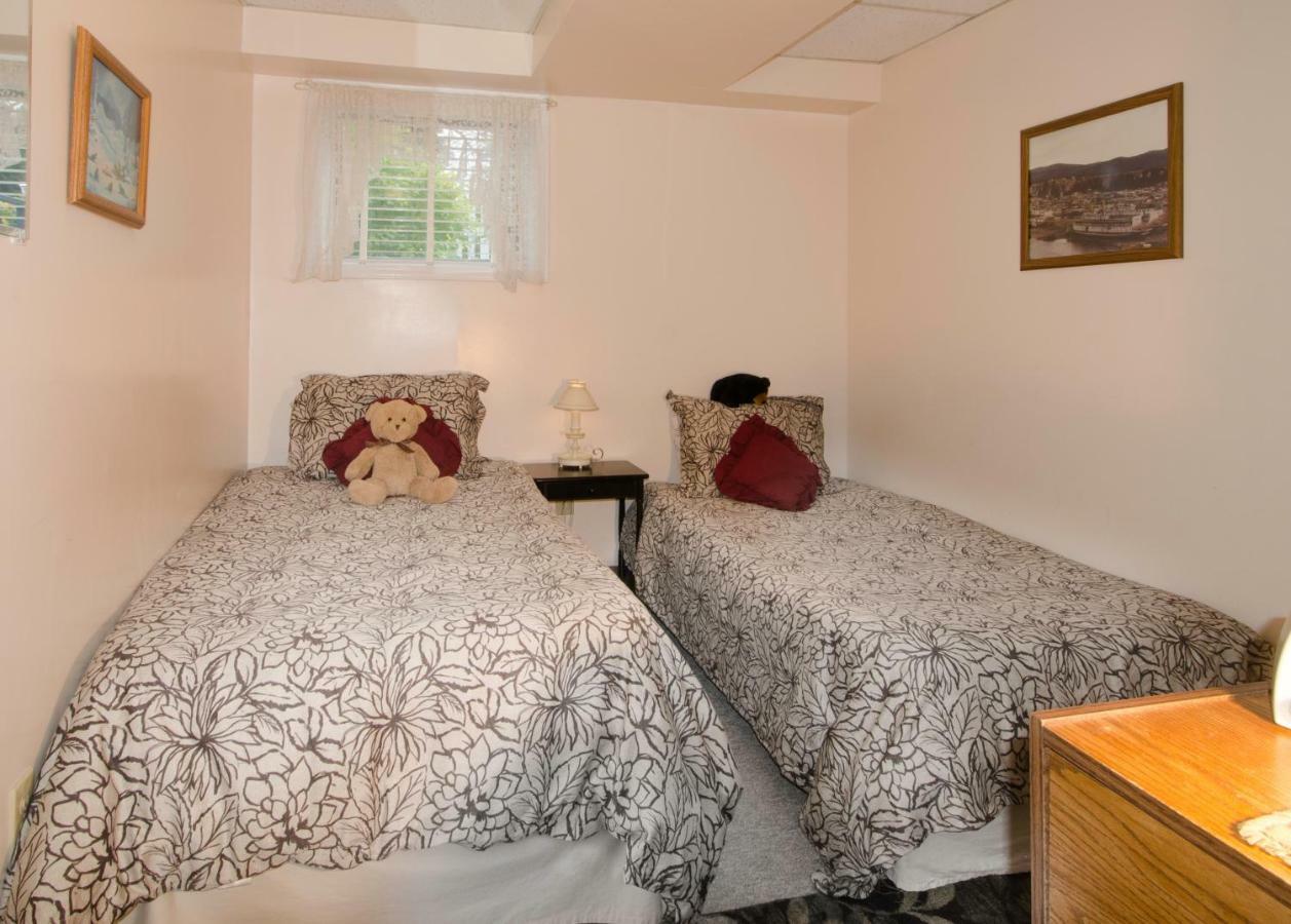 Casey'S Bed & Breakfast 화이트호스 외부 사진